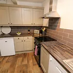 Whitefriars Settle
